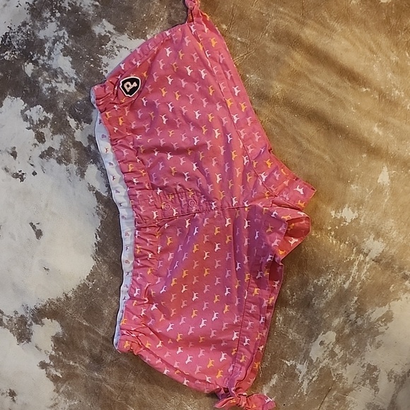 Pink Victoria's Secret Set. Ribbed tank top and Y2K lounge shorts. Both sizes: M - Picture 6 of 9
